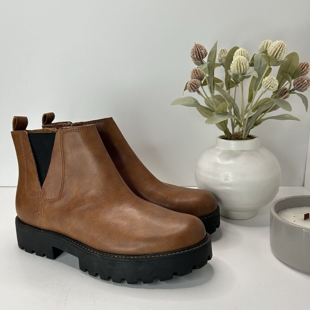 Zodiac Shiloh Chelsea Ankle Boot Cognac Faux Leather Side Zip Women's US 9 NWOB